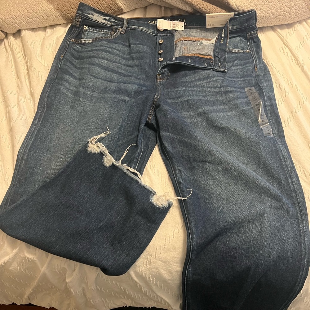 American Eagle Jeans. Size 20 Long. Super cute. NWT